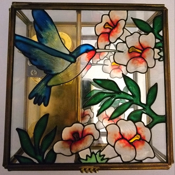 Vintage Stain Glass Inspired Hummingbird Glass Box That Plays My Favorite Things - Picture 1 of 8